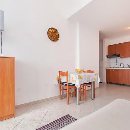 Apartment Igor Krvavica